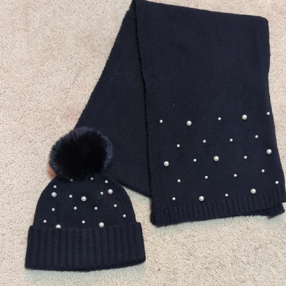 Elegant Black Beanie and Scarf with Pearls